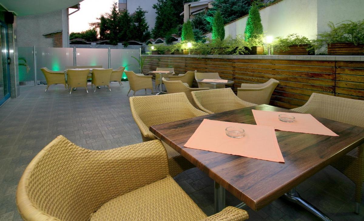 Riverside Family Hotel Yambol レストラン 写真